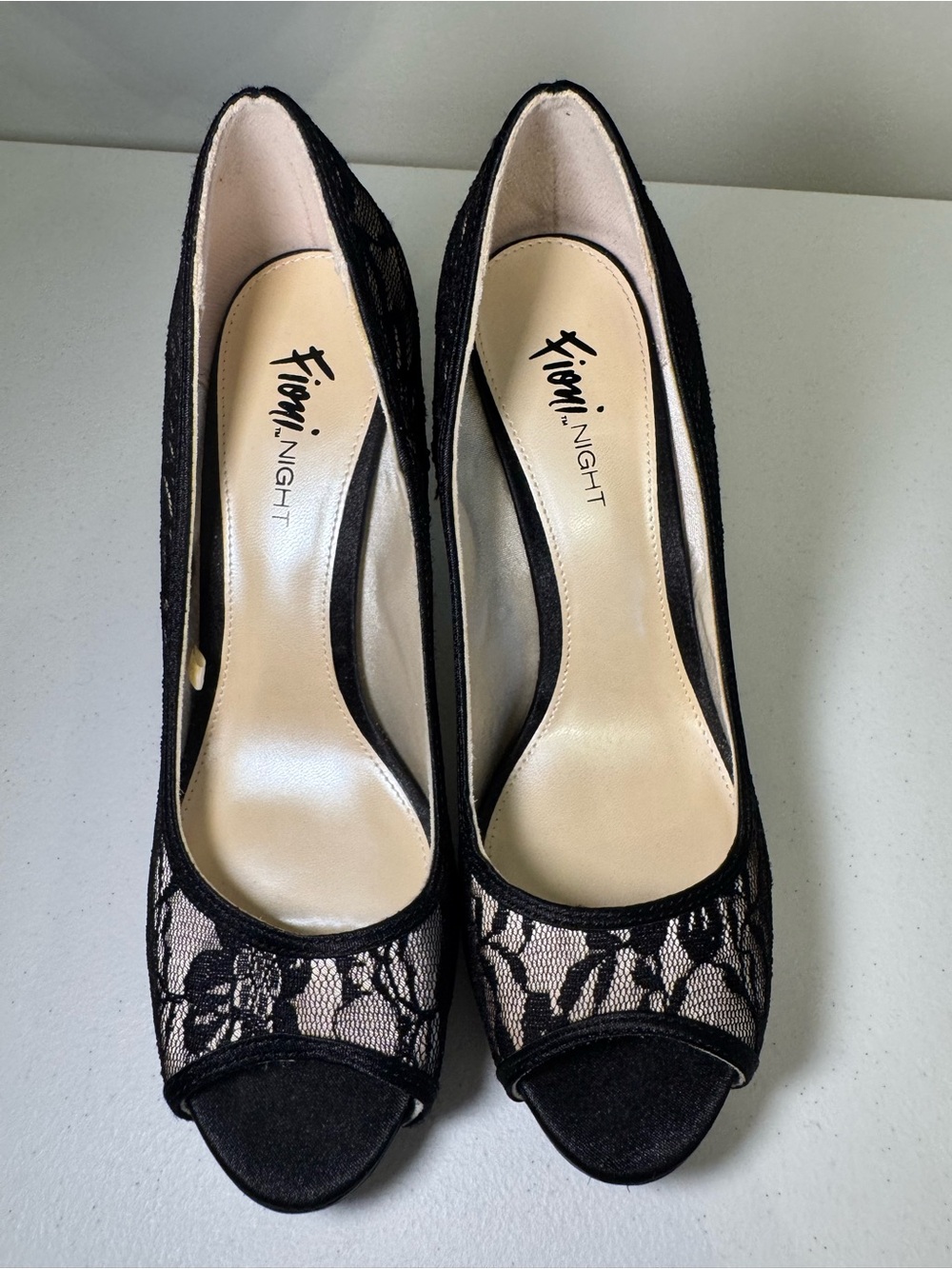 FIONI Clothing Black Lace Peep-Toe Heels